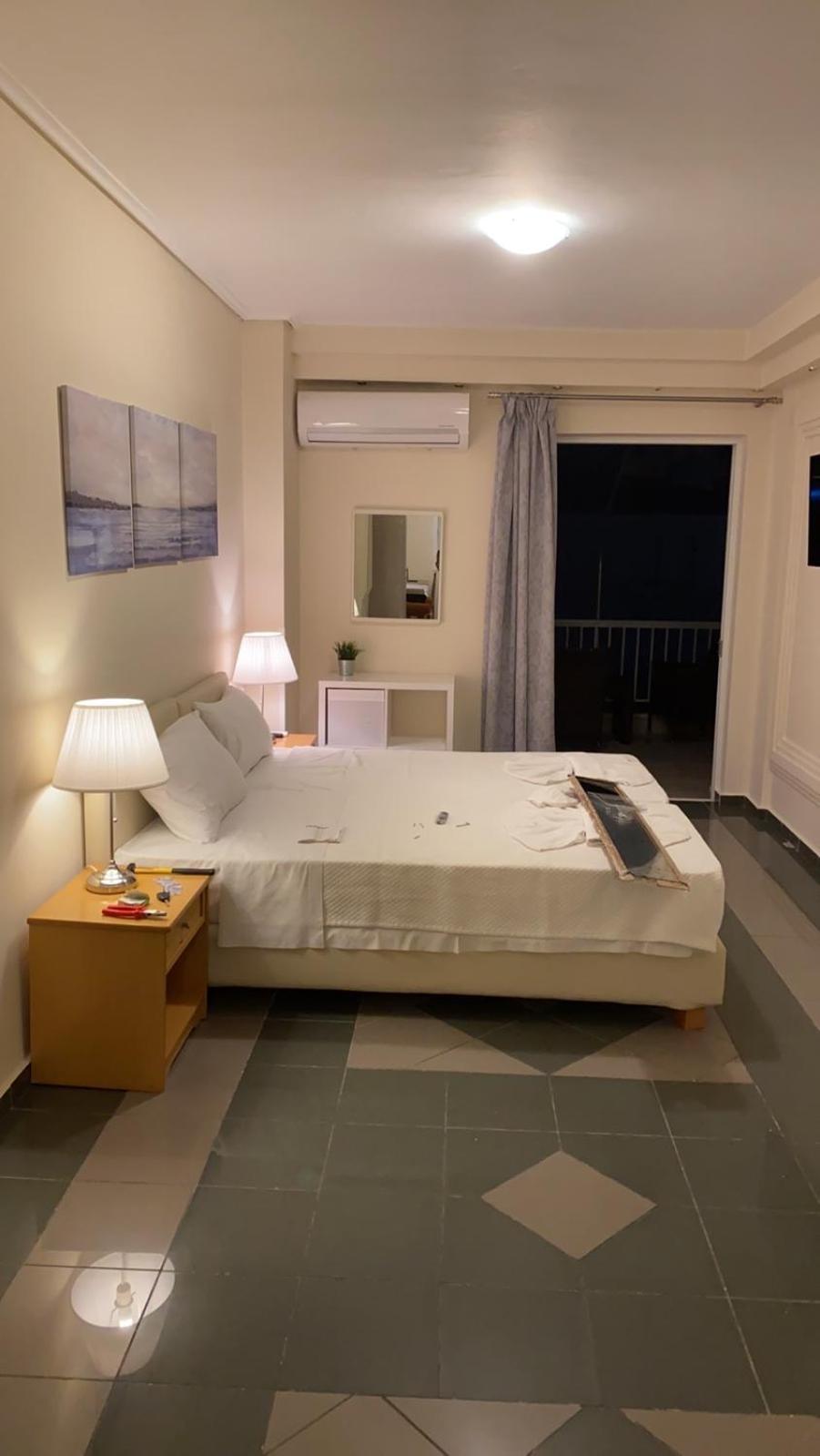 Dina Apartment Atenas Exterior foto
